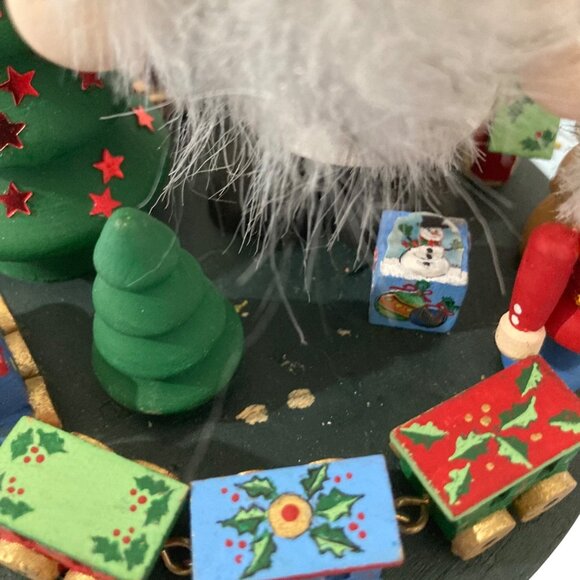 Vintage Christmas Hand Painted Santa Claus Music Box Works - Picture 8 of 10
